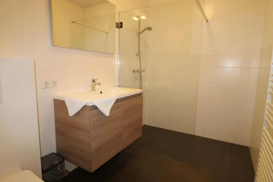 Picture76 638971744173180960